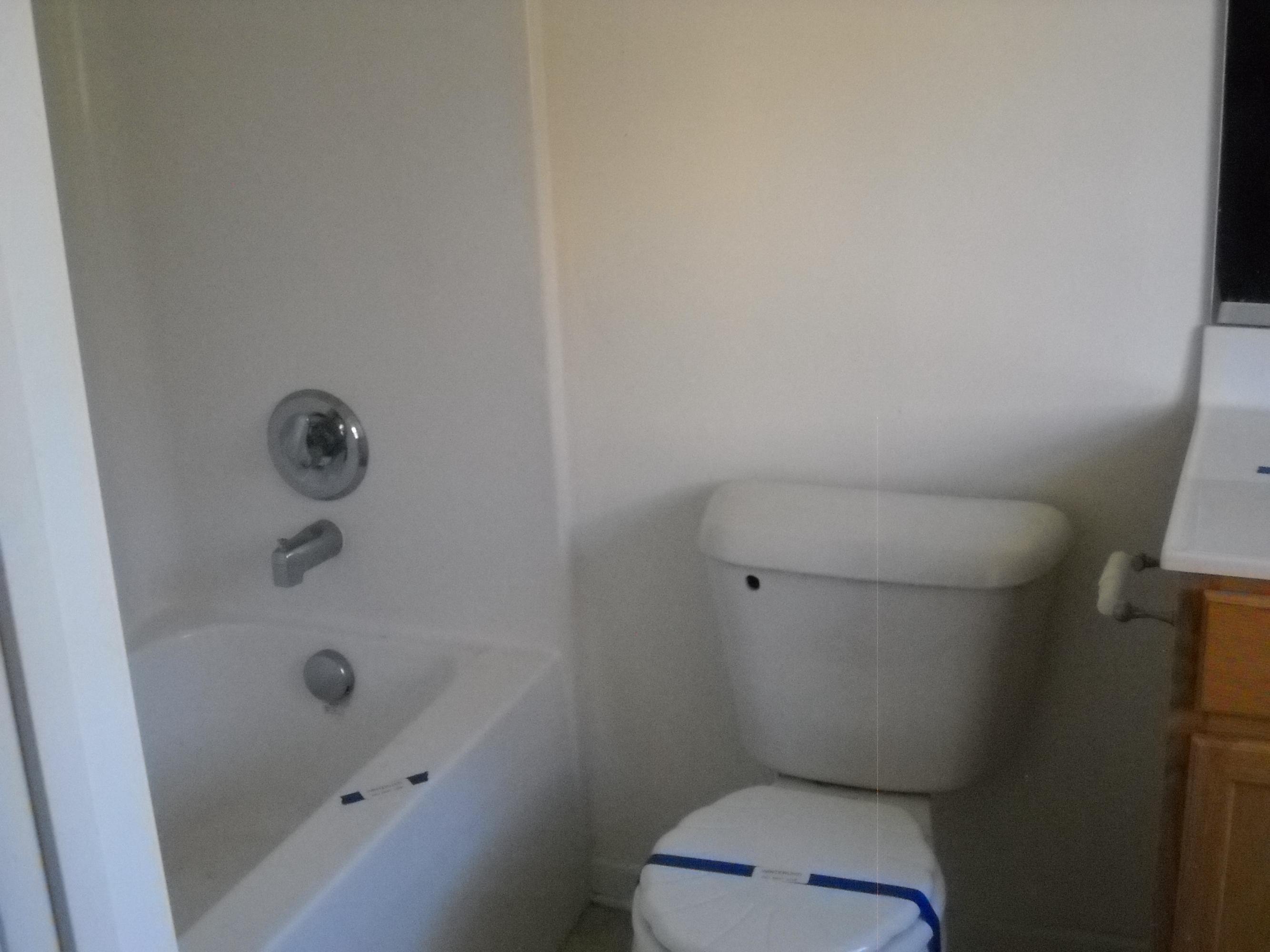 3148 Reed Road Southeast Roanoke, VA 24014 - Photo 16 of 20 a bathroom with a toilet and a shower