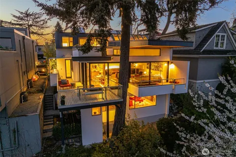 $3,785,000 | 420 34th Avenue, Seattle, WA 98122