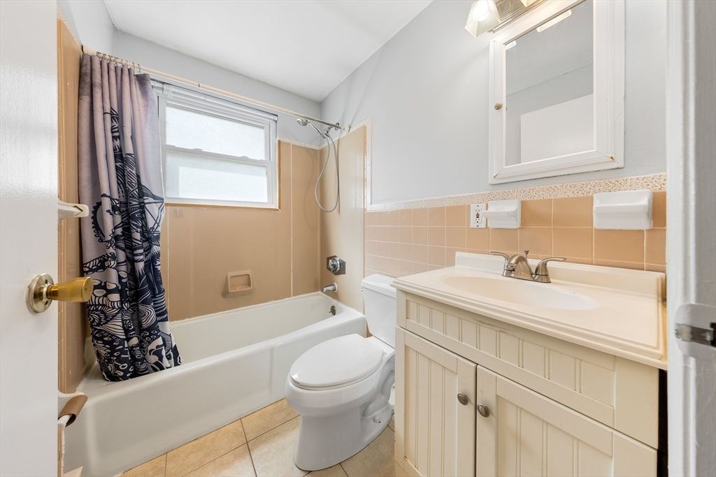 130 Old Ferry Road, Unit J Haverhill, MA 01830 - Photo 17 of 35 Gallery Image 17