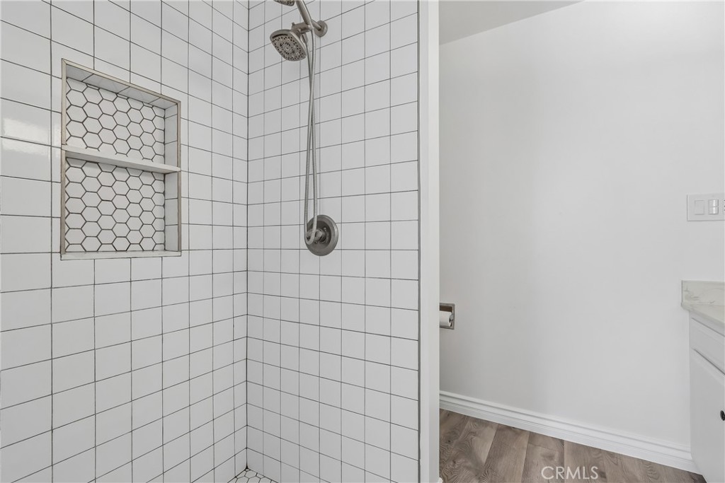 1184 Lyndhurst Drive Riverside, CA 92507 - Photo 9 of 36