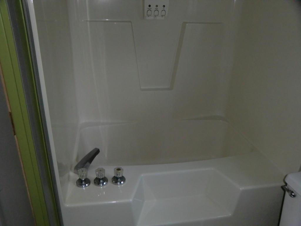 189 Hanscom Road Waterville, ME 04901 - Photo 18 of 30 307 master bath soaking tub