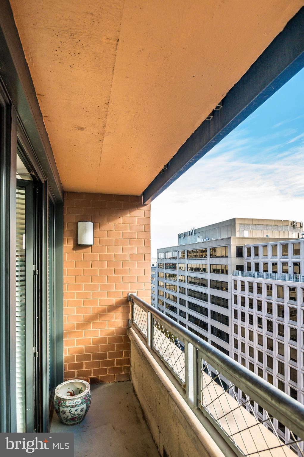 631 D Street Northwest, Unit 1133 Washington, DC 20004 - Photo 35 of 94