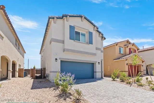 $2,400 | 7660 Love Spgs Lane, North Las Vegas, NV 89084