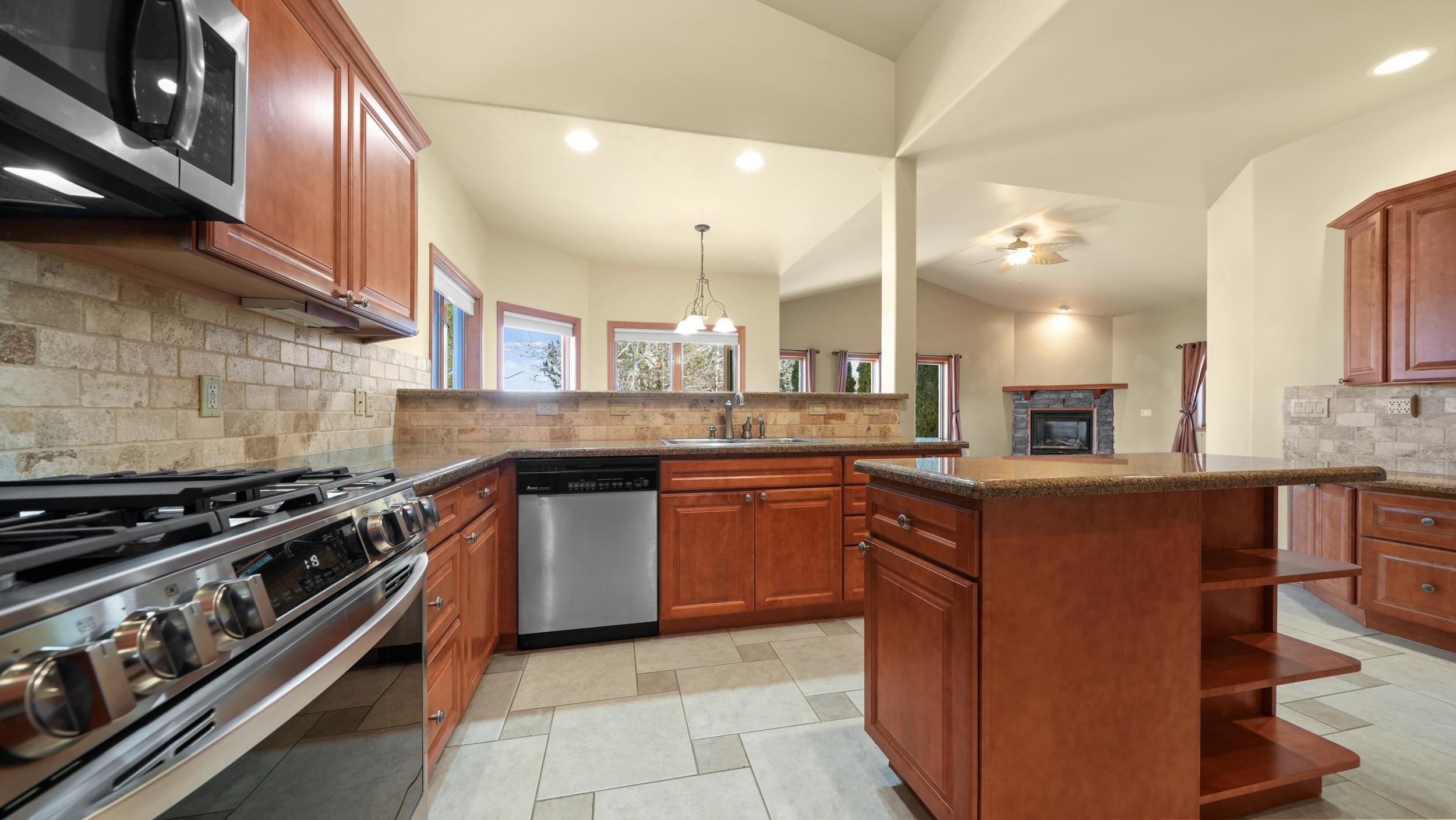 686 Long Rifle Road Grand Junction, CO 81507 - Photo 11 of 38