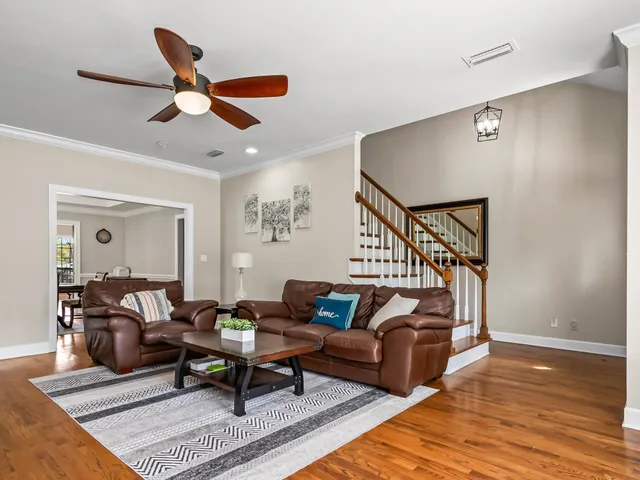 $550,000 | 916 Hillcrest Court, Tallahassee, FL 32308