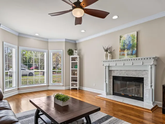 $550,000 | 916 Hillcrest Court, Tallahassee, FL 32308