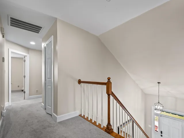 $550,000 | 916 Hillcrest Court, Tallahassee, FL 32308