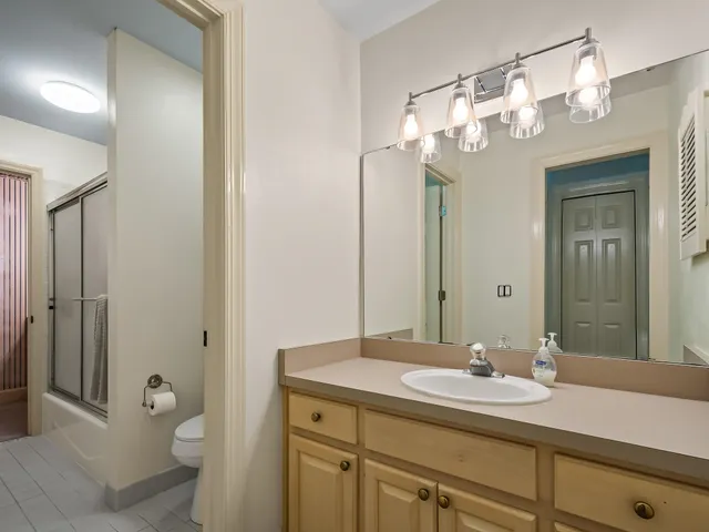 $550,000 | 916 Hillcrest Court, Tallahassee, FL 32308