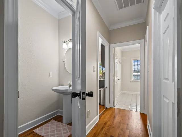 $550,000 | 916 Hillcrest Court, Tallahassee, FL 32308