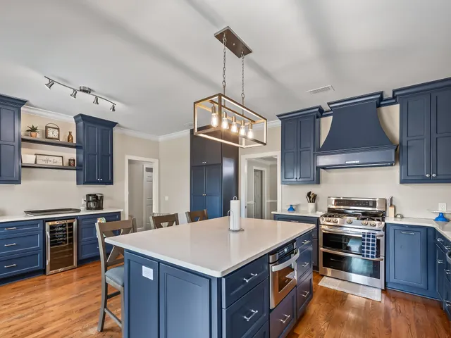 $550,000 | 916 Hillcrest Court, Tallahassee, FL 32308