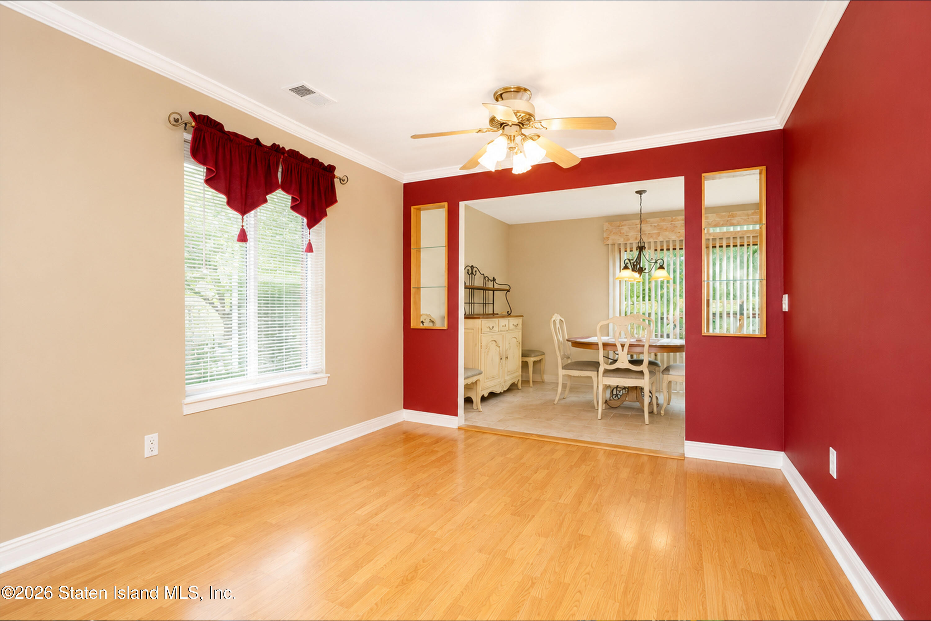 5 Redwood Loop Staten Island, NY 10309 - Photo 5 of 33 5