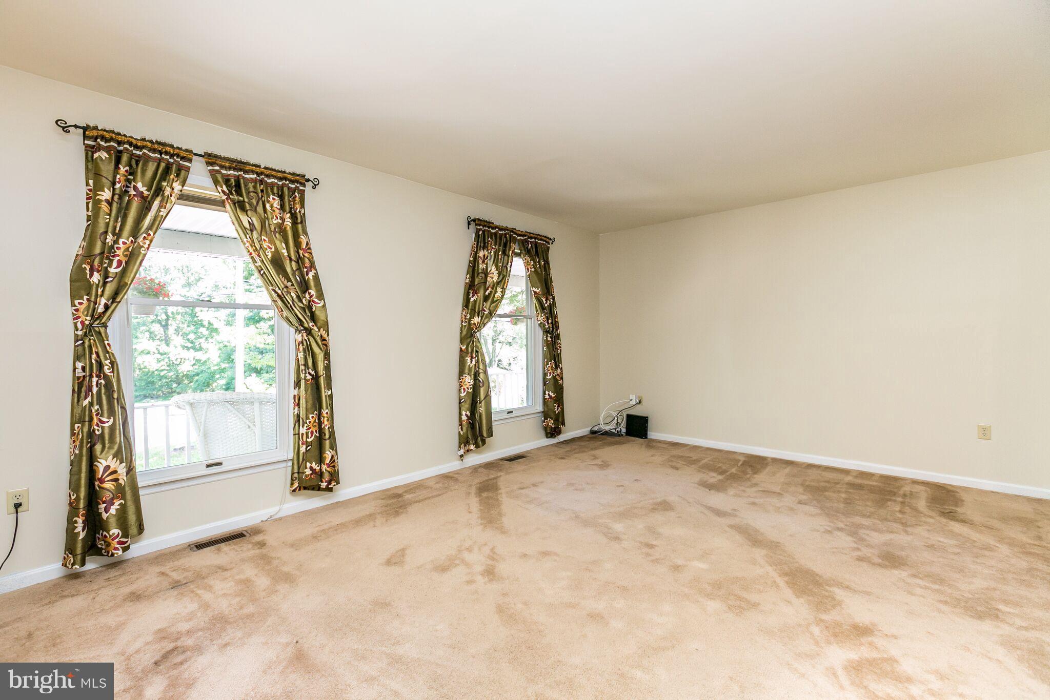 1667 Disney Road Severn, MD 21144 - Photo 3 of 28 Living Room