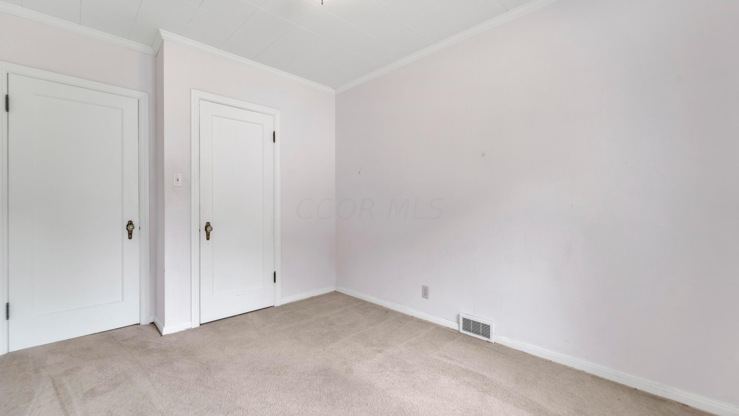 261 Wetmore Road Columbus, OH 43214 - Photo 15 of 38 Bedroom # 2 to Closet