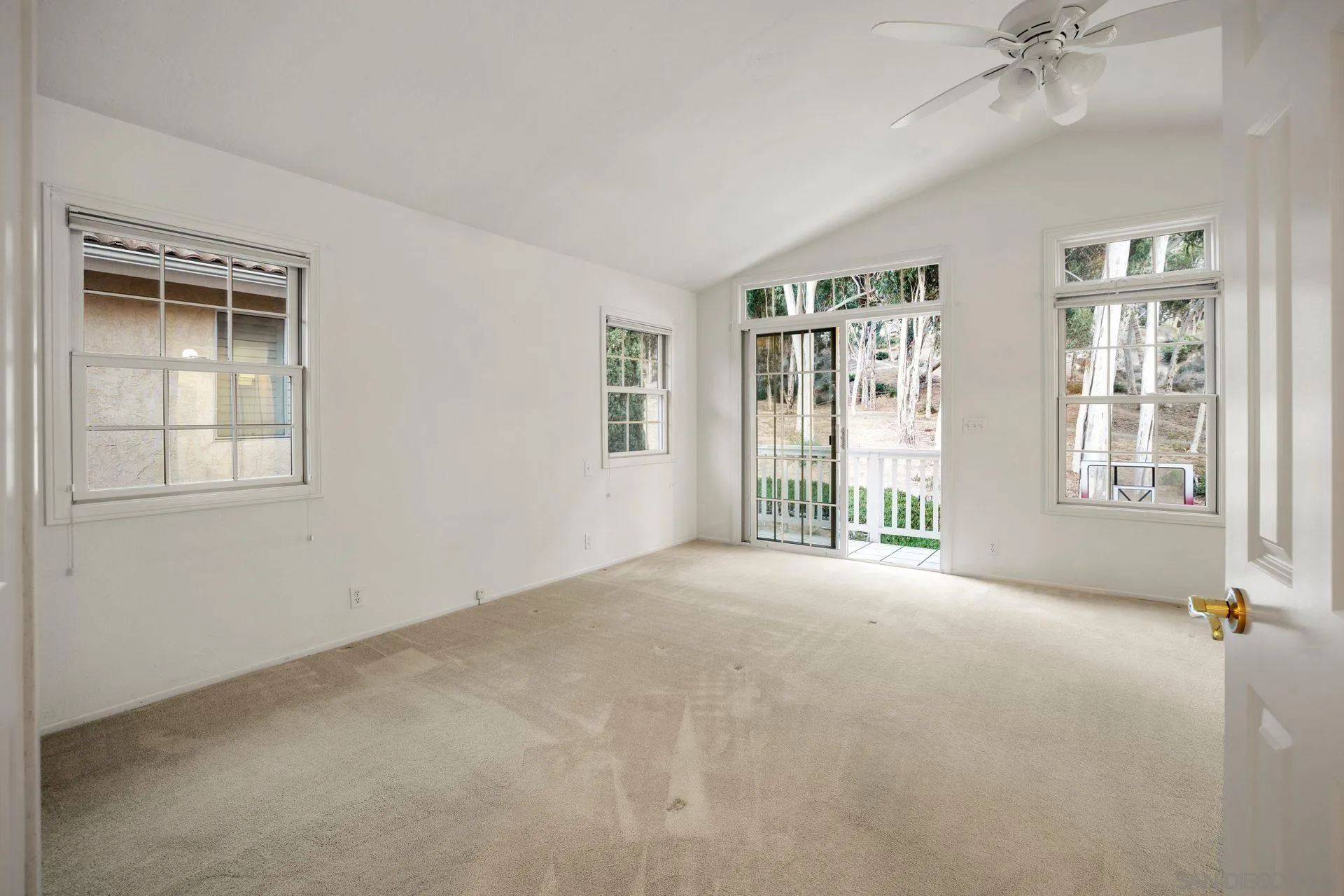 2730 Fernglen Road Carlsbad, CA 92008 - Photo 18 of 25 Gallery Image 18