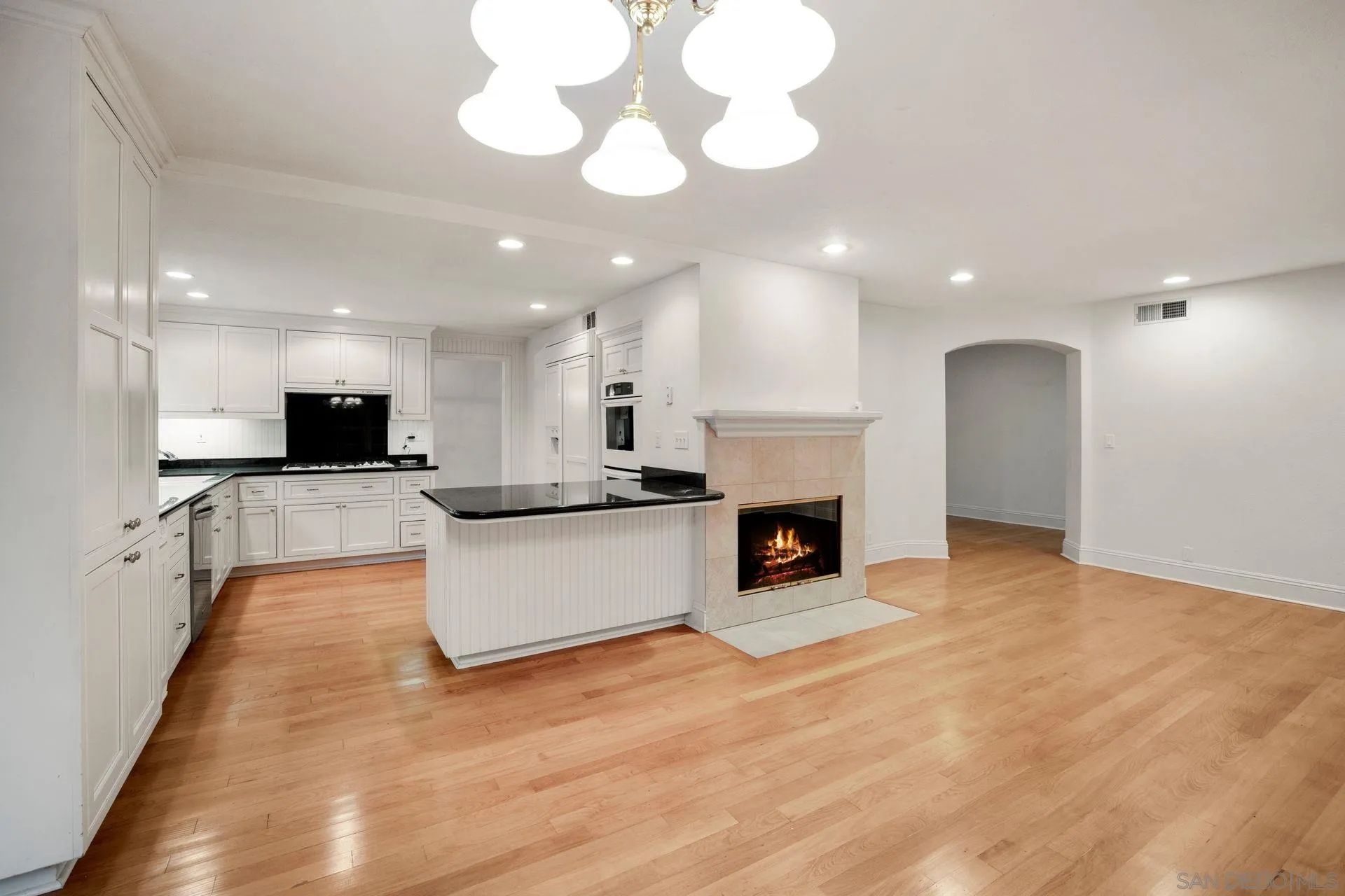 2730 Fernglen Road Carlsbad, CA 92008 - Photo 8 of 25 Gallery Image 8