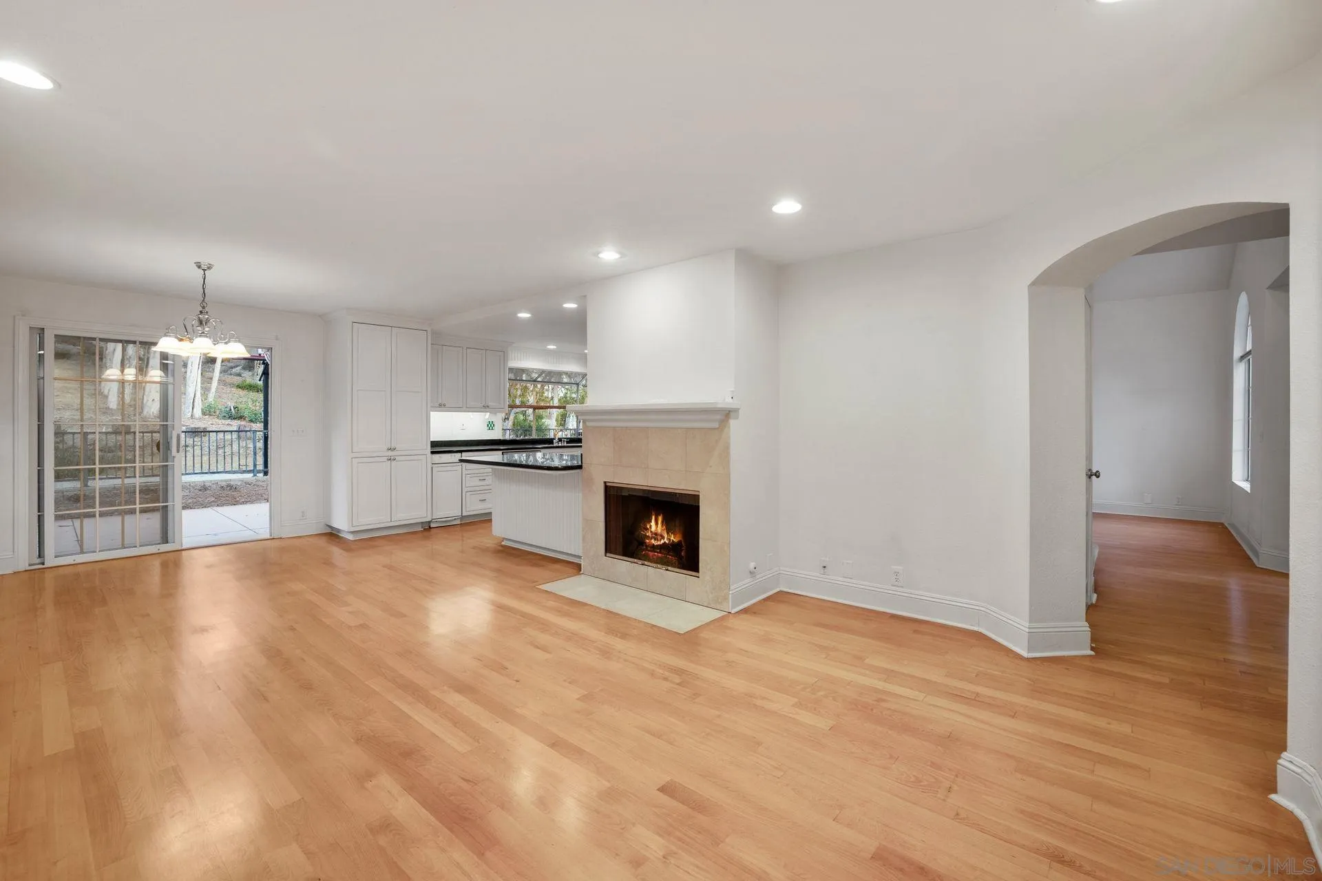 2730 Fernglen Road Carlsbad, CA 92008 - Photo 9 of 25 Gallery Image 9