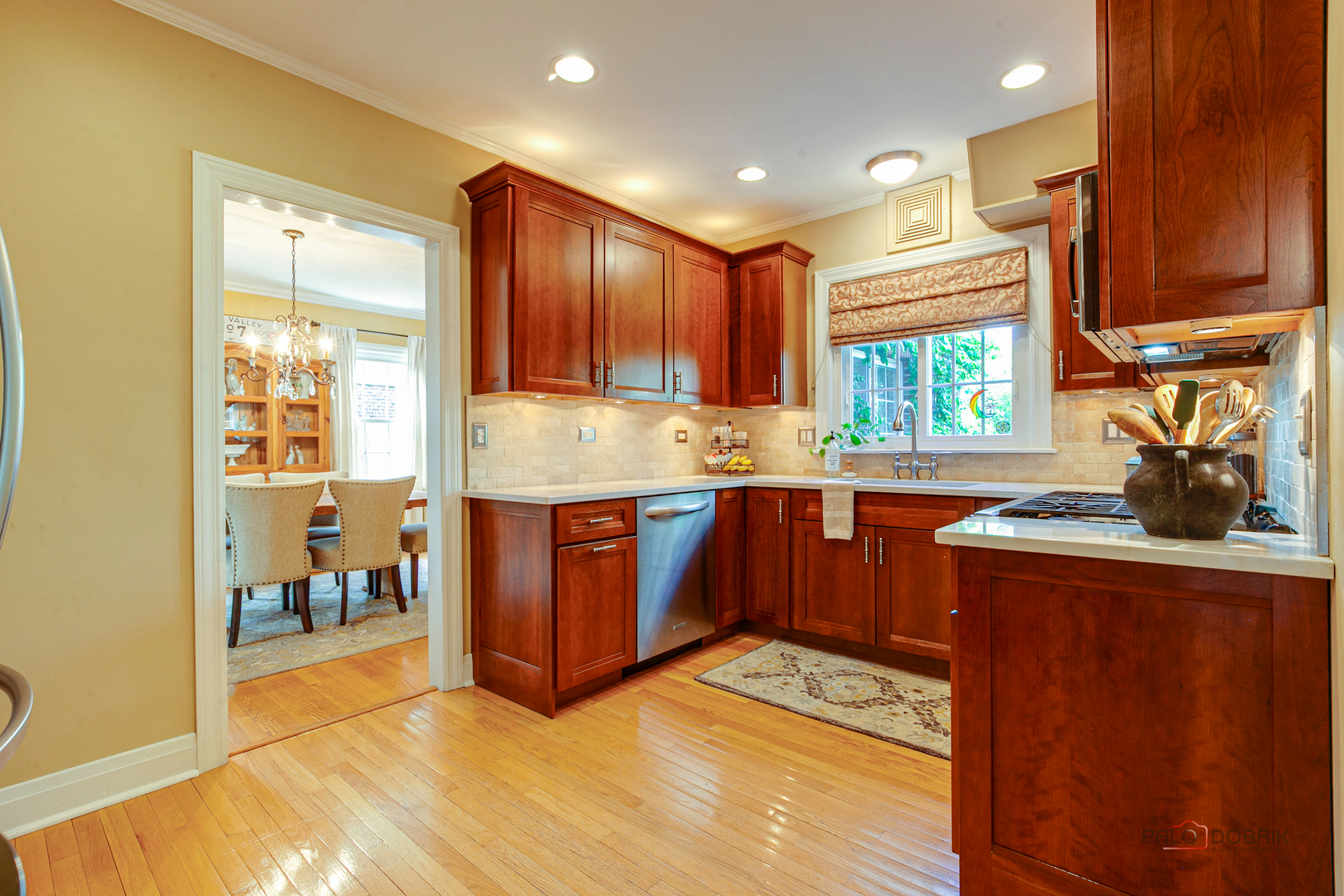 912 Oxford Road Deerfield, IL 60015 - Photo 12 of 32 Gallery Image 12