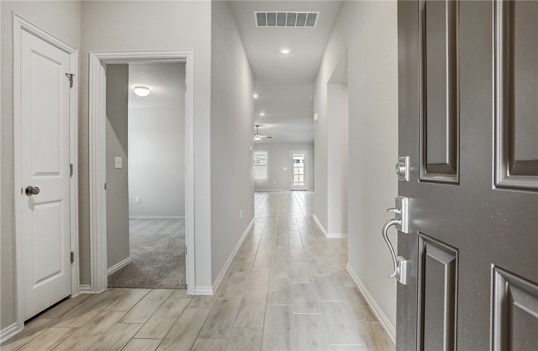 13617 Sugar Bush Path Manor, TX 78653 - Photo 2 of 10