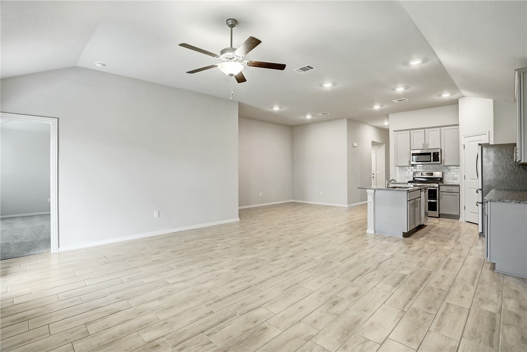 13617 Sugar Bush Path Manor, TX 78653 - Photo 3 of 10