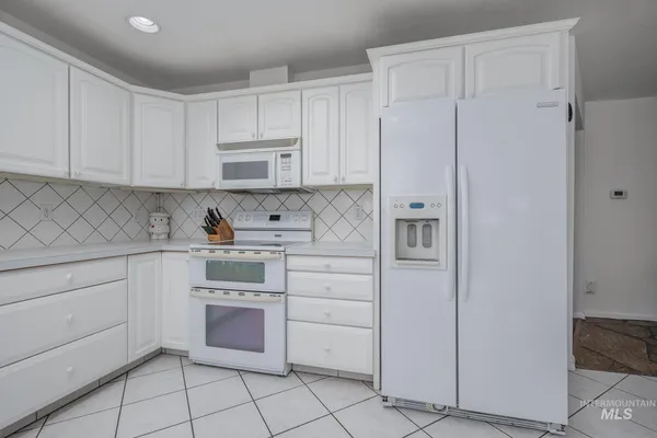 $425,000 | 1242 Southwest 11th Avenue, Ontario, OR 97914