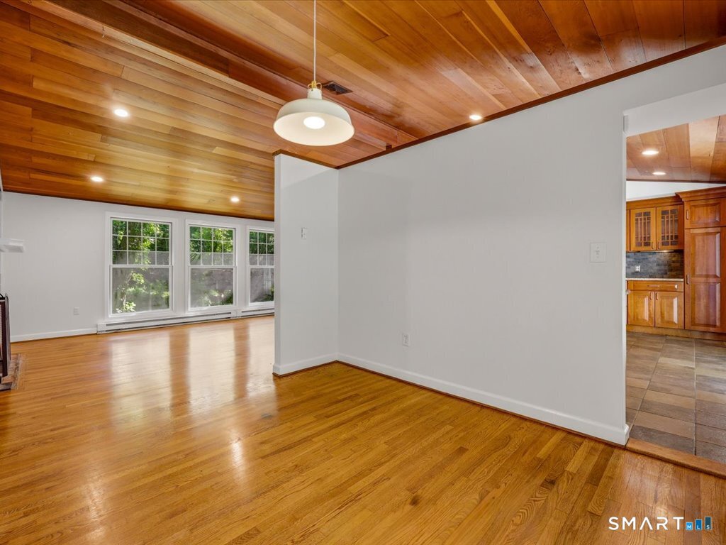 221 Duck Hole Road Madison, CT 06443 - Photo 14 of 37