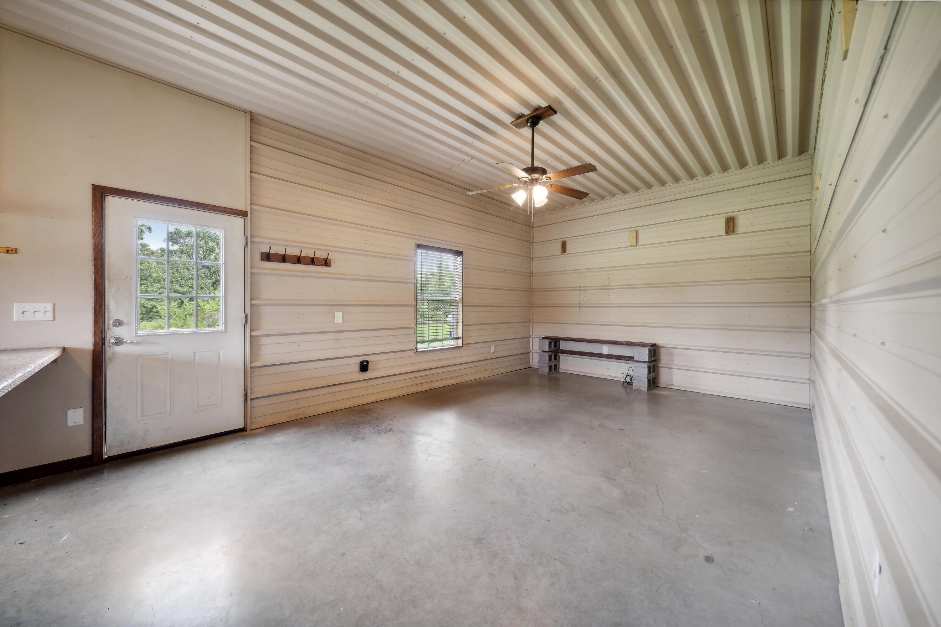 6168 East 400 Road Eucha, OK 74342 - Photo 5 of 26 09-6168 E 400 Rd-116