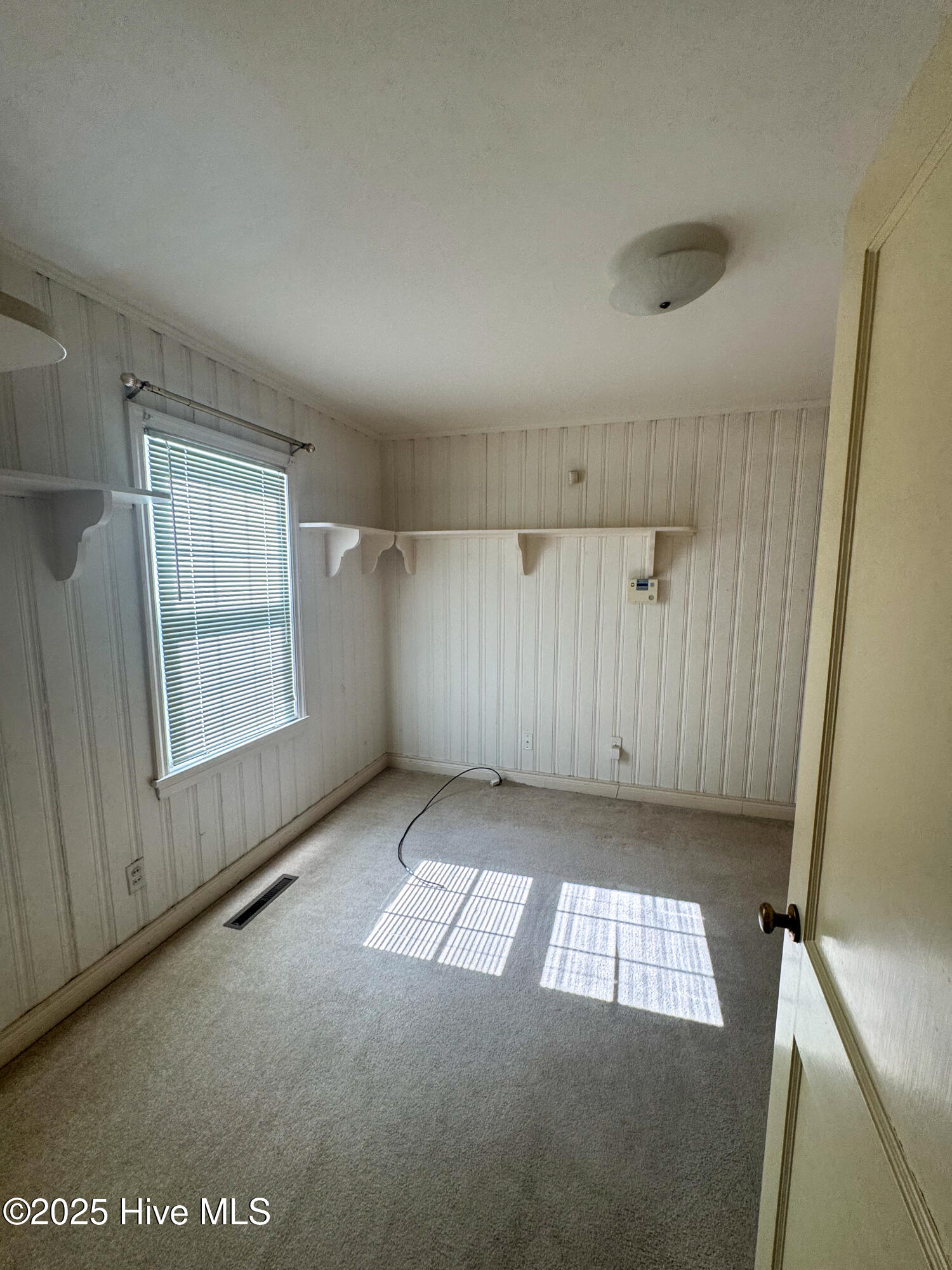 4237 Washington Street Ayden, NC 28513 - Photo 5 of 21 Bedroom 3