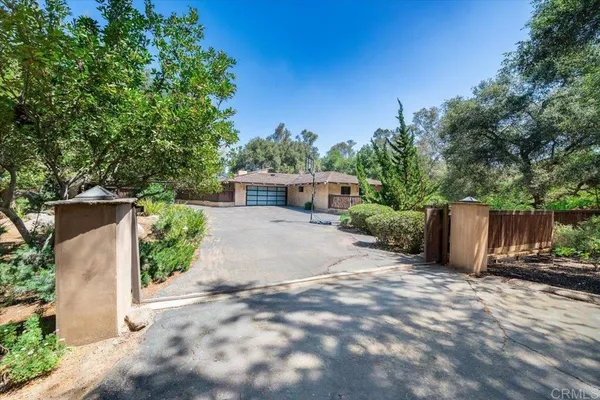 $2,249,000 | 16285 Oak Creek Trail, Poway, CA 92064