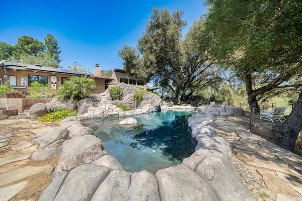 $2,249,000 | 16285 Oak Creek Trail, Poway, CA 92064