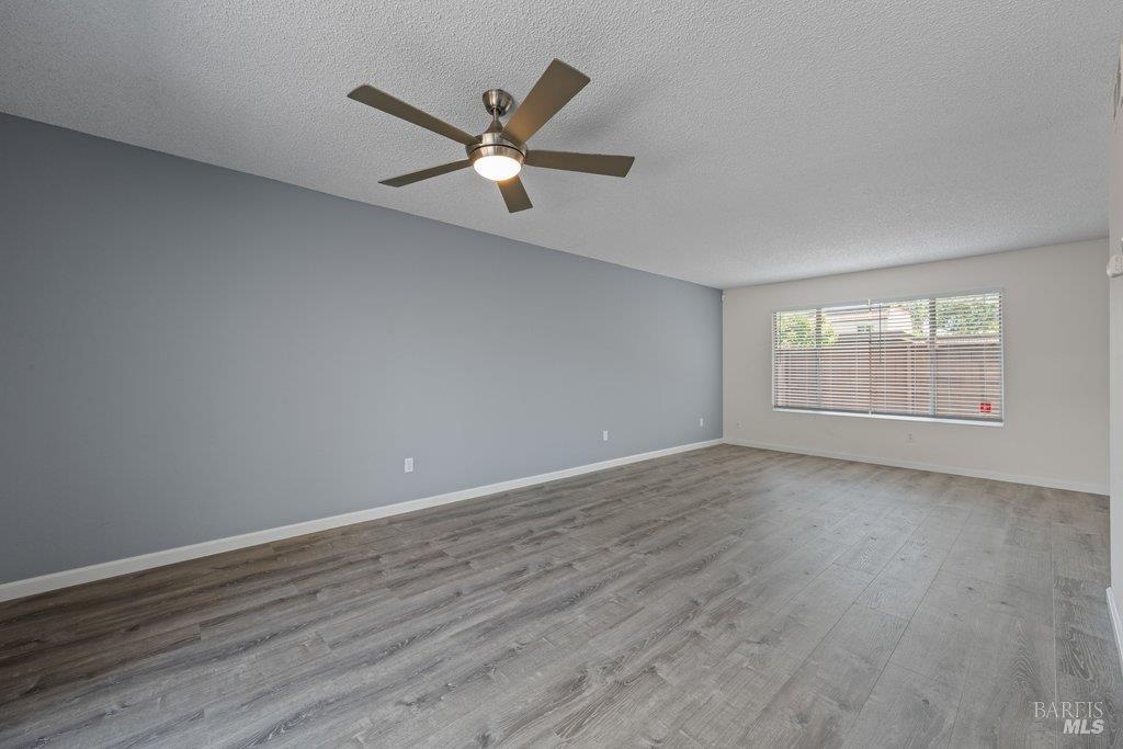 1737 Las Raposas Court Santa Rosa, CA 95409 - Photo 6 of 41