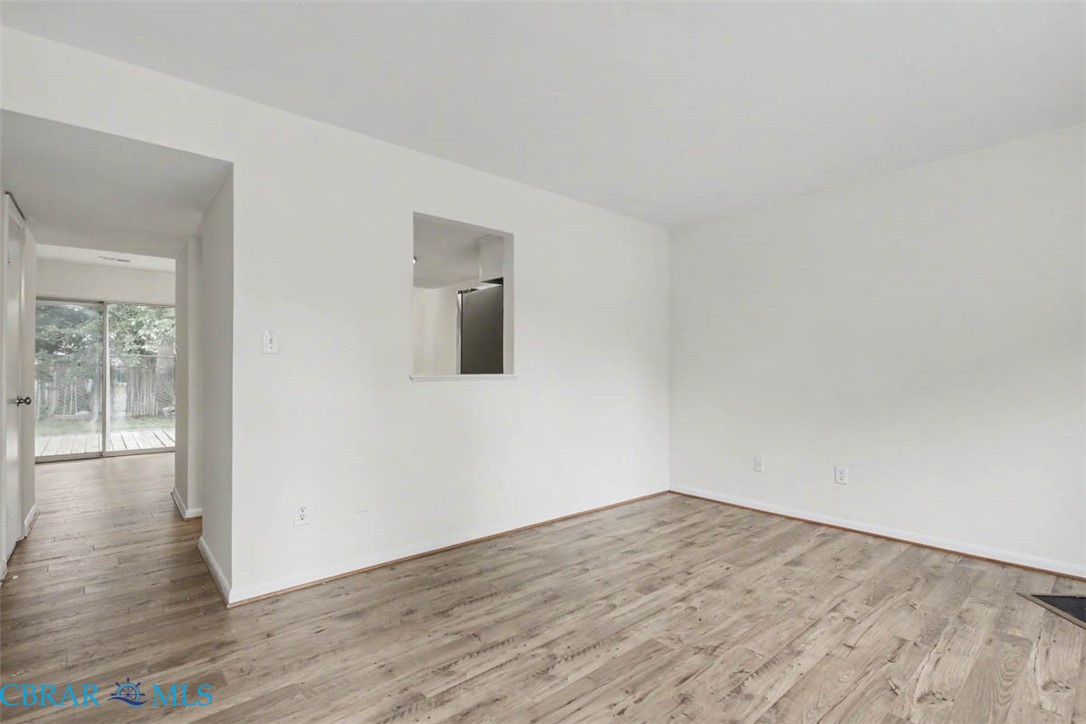 28 Bayview Court Hampton, VA 23664 - Photo 5 of 37
