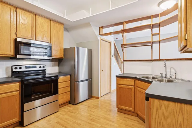 $220,000 | 8853 Branson Drive, Unit 28, Inver Grove Heights, MN 55076