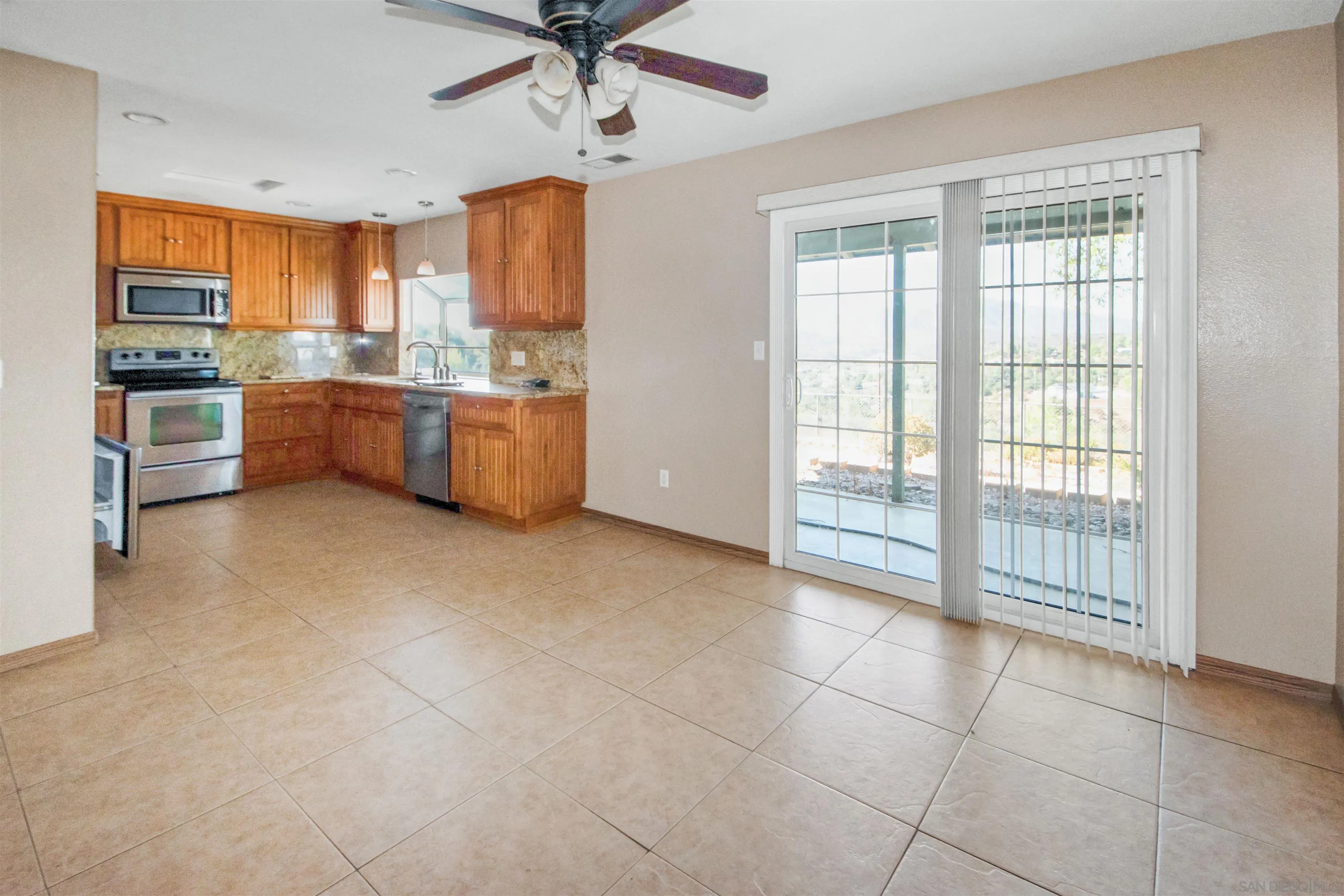 914 South Grade Road Alpine, CA 91901 - Photo 6 of 16 Gallery Image 6