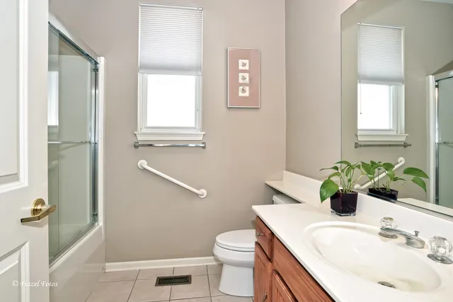 $2,650 | 13060 Drendel Road, Huntley, IL 60142