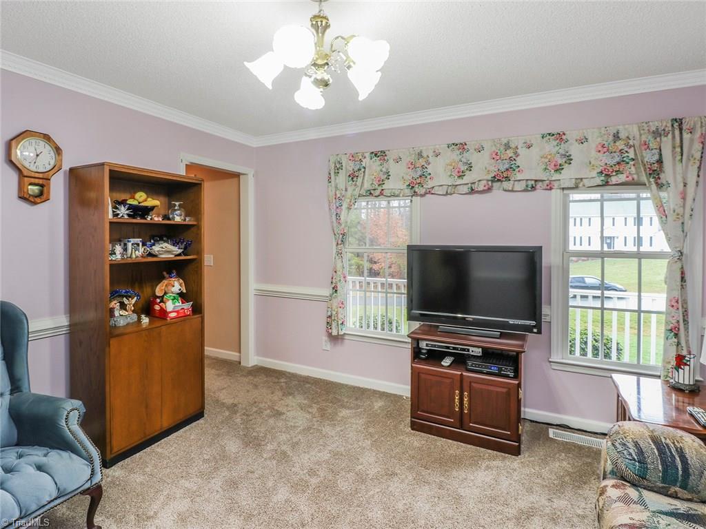 160 Creekside Ridge Drive High Point, NC 27265 - Photo 14 of 30 Gallery Image 14