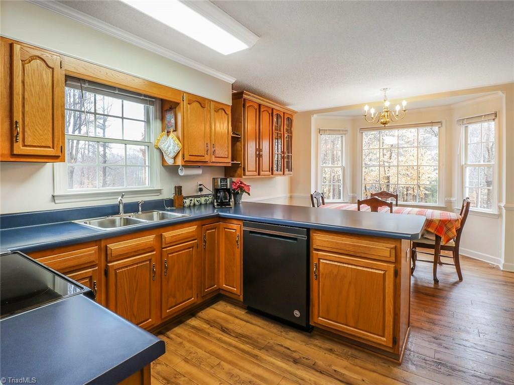 160 Creekside Ridge Drive High Point, NC 27265 - Photo 16 of 30 Gallery Image 16