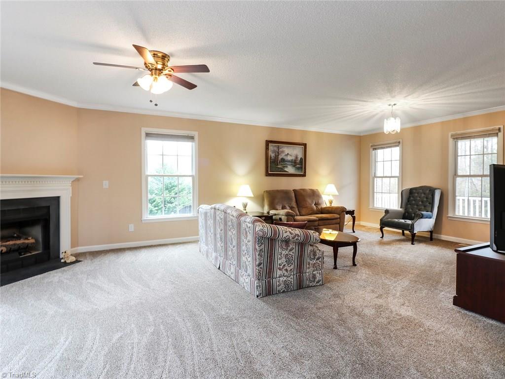 160 Creekside Ridge Drive High Point, NC 27265 - Photo 5 of 30 Gallery Image 5