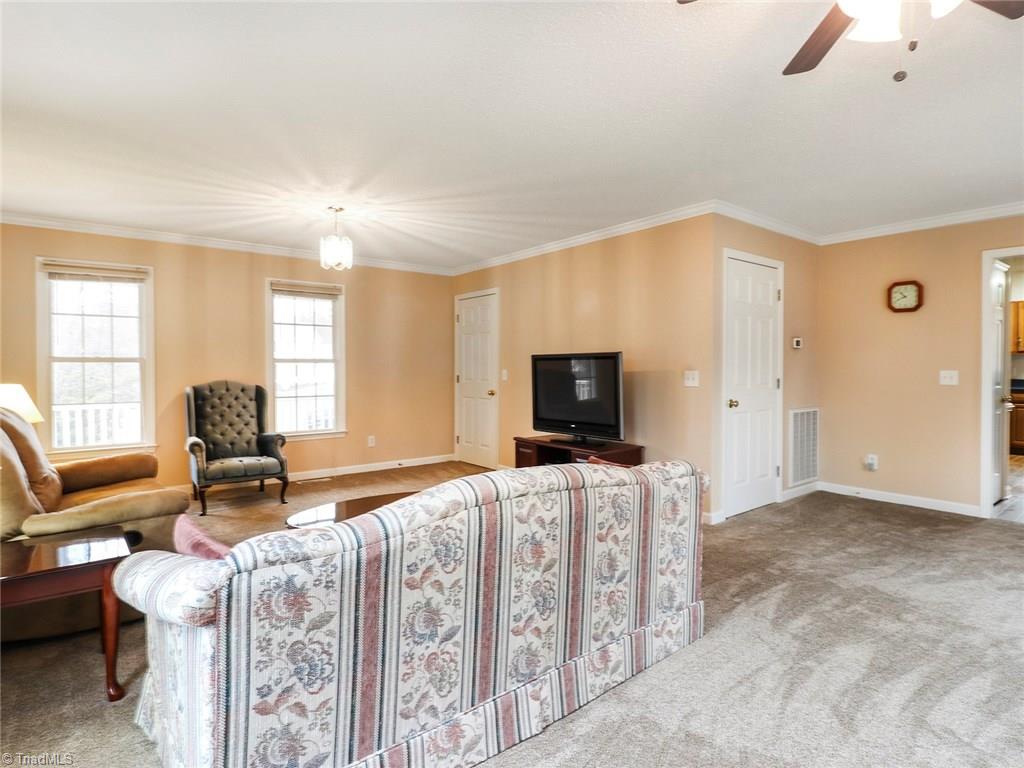 160 Creekside Ridge Drive High Point, NC 27265 - Photo 6 of 30 Gallery Image 6