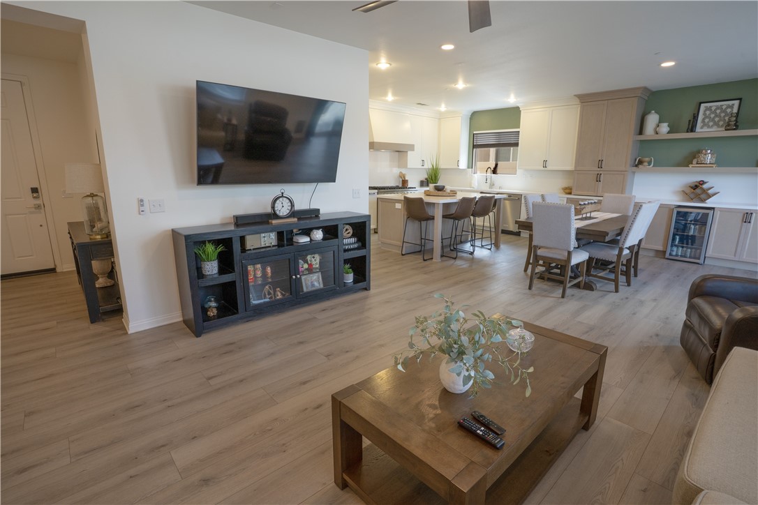 31763 Quilt Way Menifee, CA 92584 - Photo 7 of 32