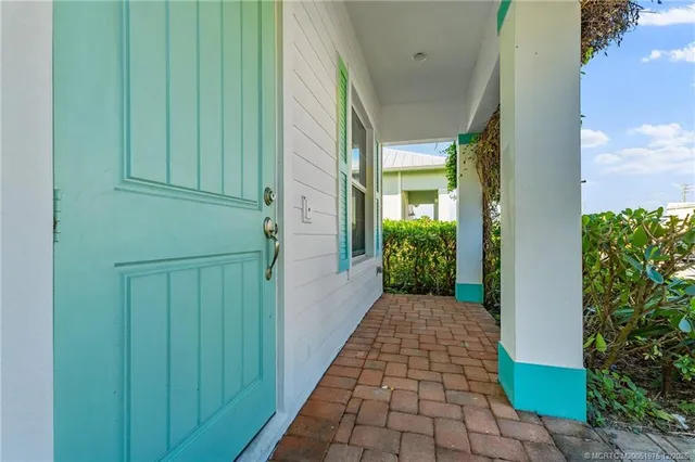 $587,000 | 942 Southwest 27th Street, Palm City, FL 34990