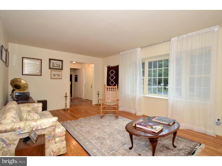 703 Broad View Road Exton, PA 19341 - Photo 8 of 23 Gallery Image 8