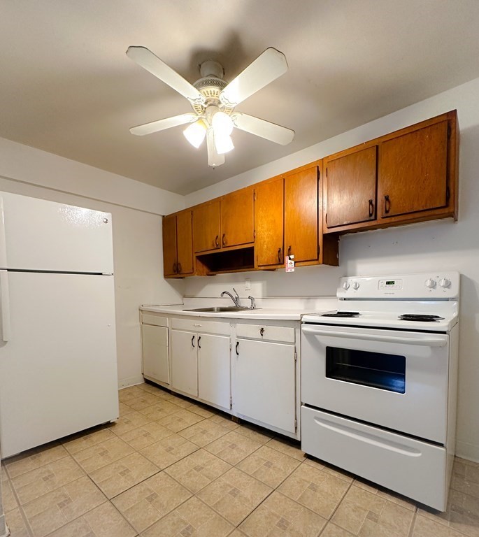 122 Decatur Street, Unit 1 Arlington, MA 02474 - Photo 2 of 6