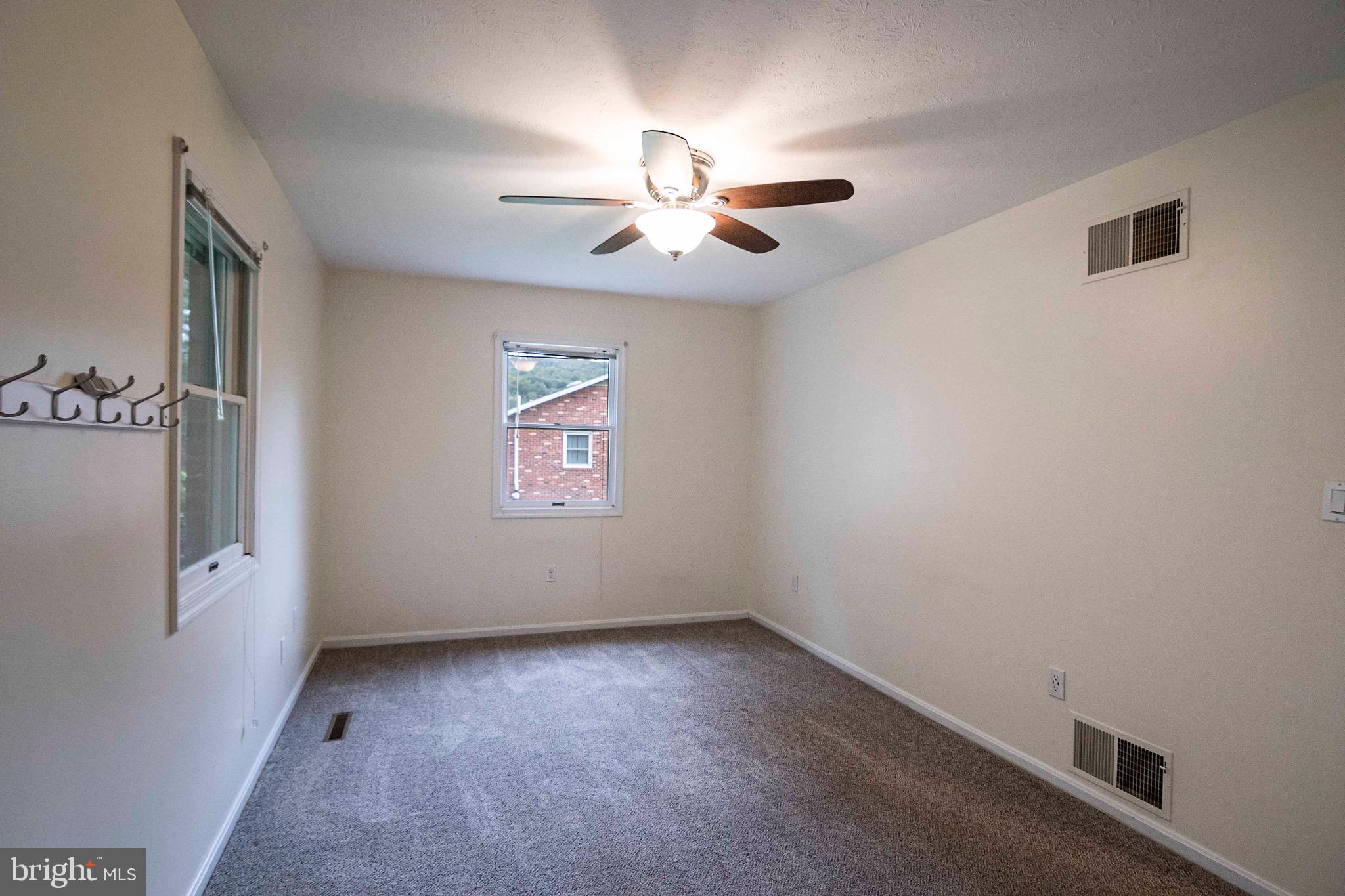 116 Richmond Road Front Royal, VA 22630 - Photo 20 of 60 Upstairs bedroom 2.