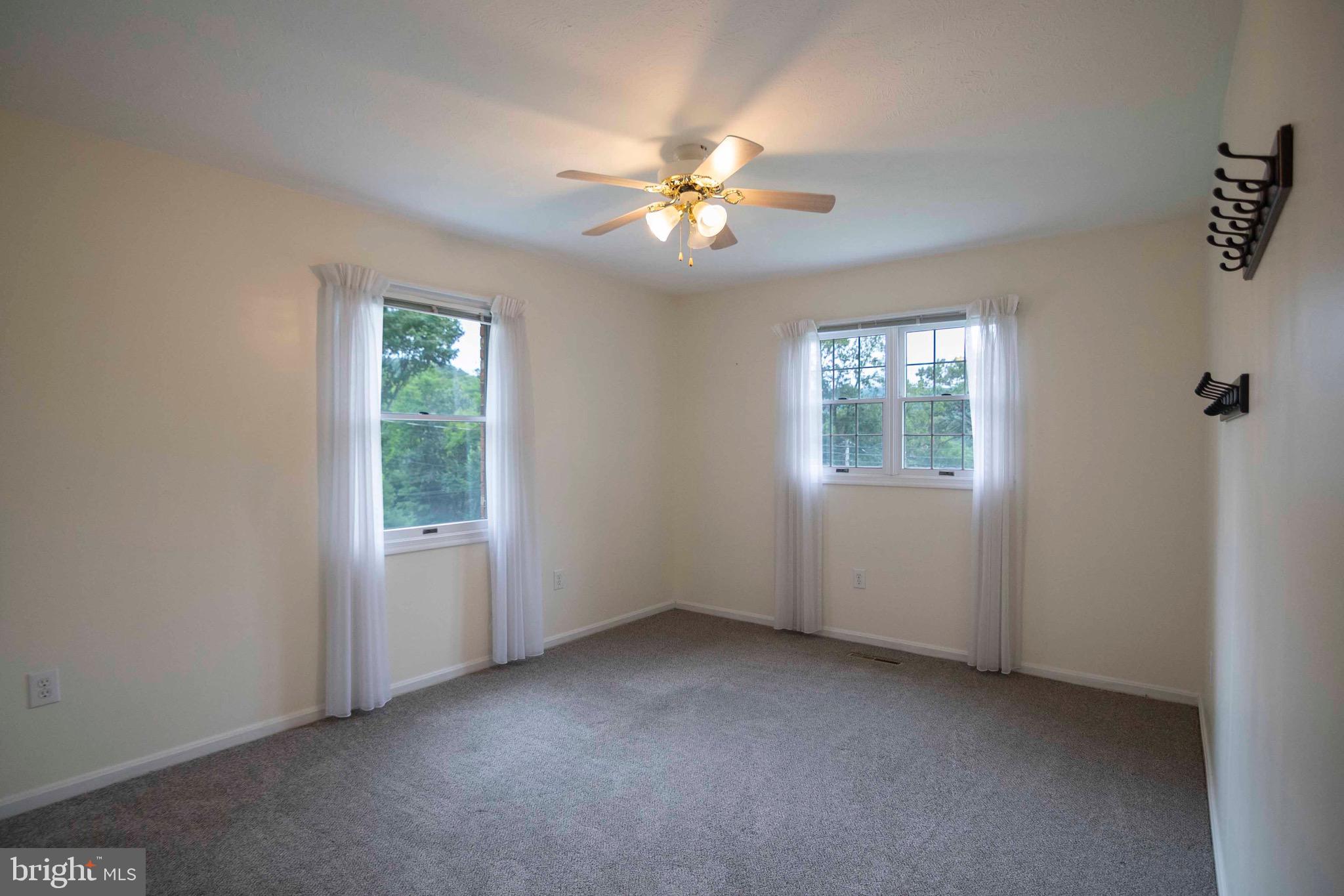 116 Richmond Road Front Royal, VA 22630 - Photo 22 of 60 Upstairs bedroom 3.