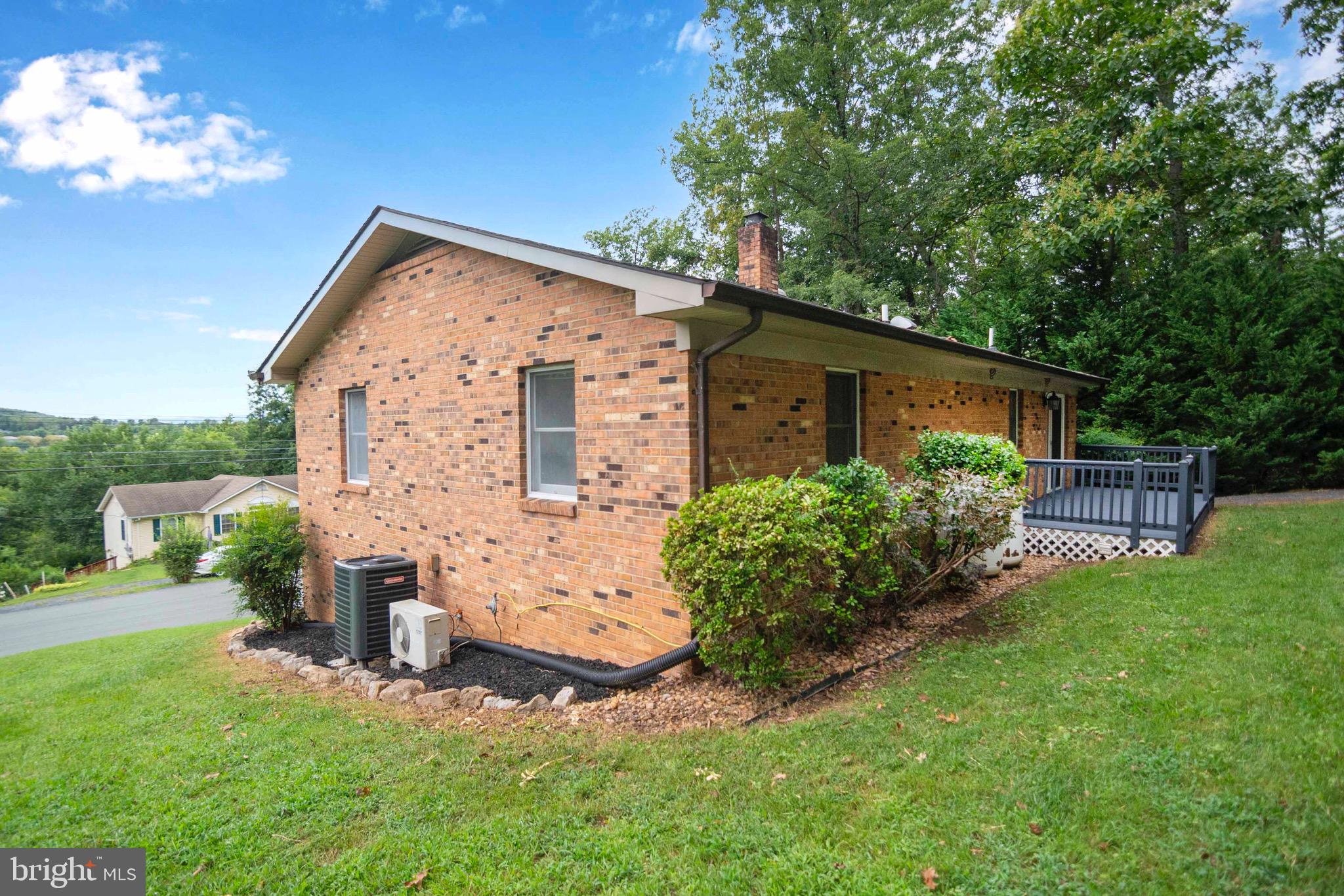 116 Richmond Road Front Royal, VA 22630 - Photo 38 of 60 Beautiful brick home in town!