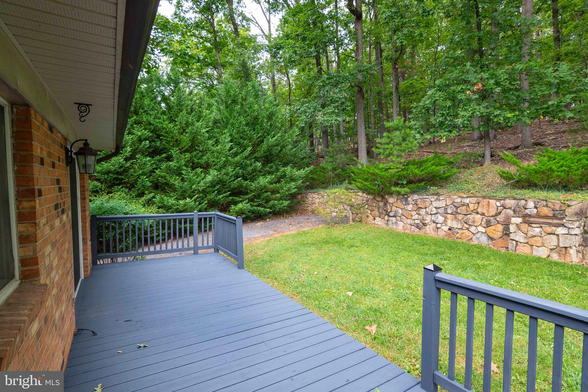 116 Richmond Road Front Royal, VA 22630 - Photo 44 of 60 Backyard with deck.