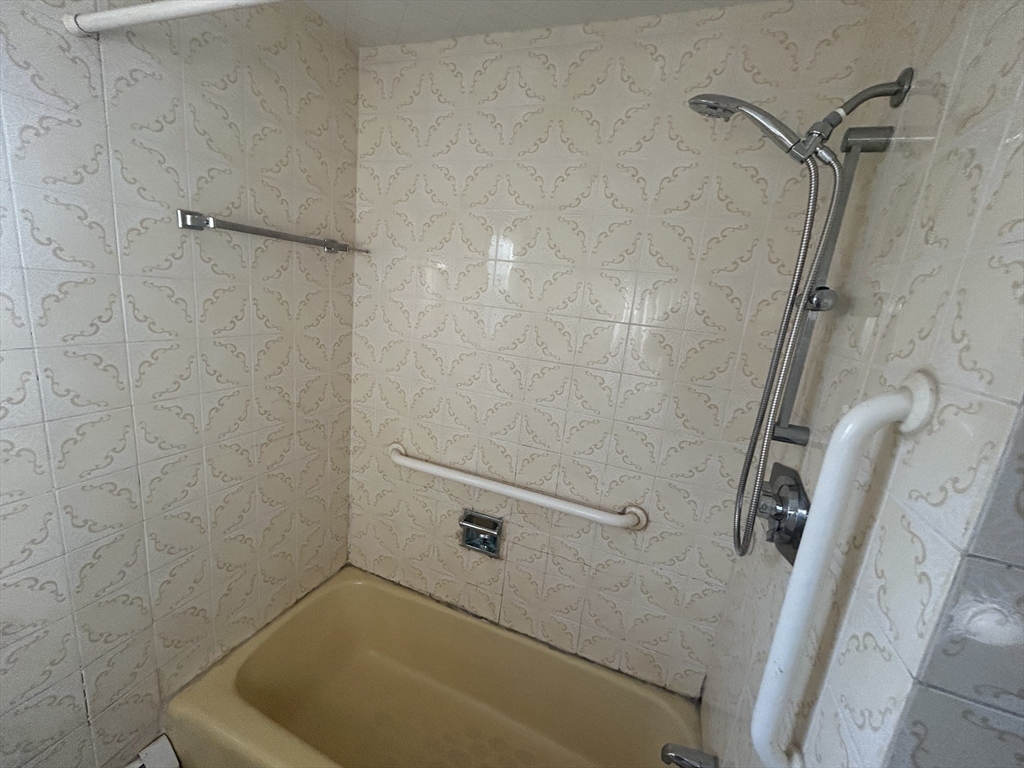 22 Norcross Street, Unit 1 Arlington, MA 02474 - Photo 17 of 18