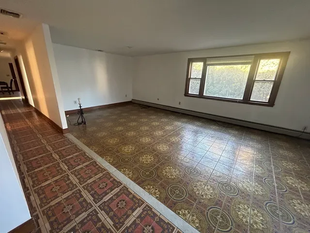 $2,800 | 22 Norcross Street, Unit 1, Arlington, MA 02474