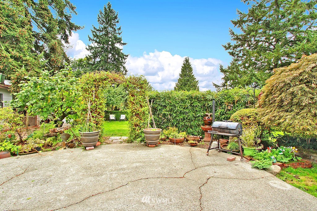 730 Logan Road Lynnwood, WA 98036 - Photo 6 of 16 Gallery Image 6