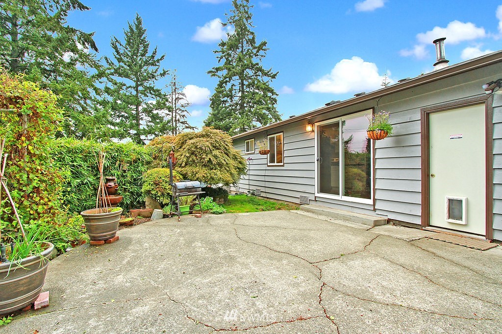 730 Logan Road Lynnwood, WA 98036 - Photo 7 of 16 Gallery Image 7